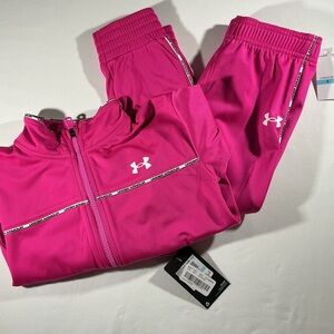 Under Armour Vibrant Pink Activewear Set (Kids Size 5)